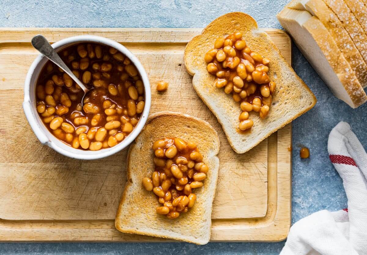 Can Cats and Dogs Eat Baked Beans