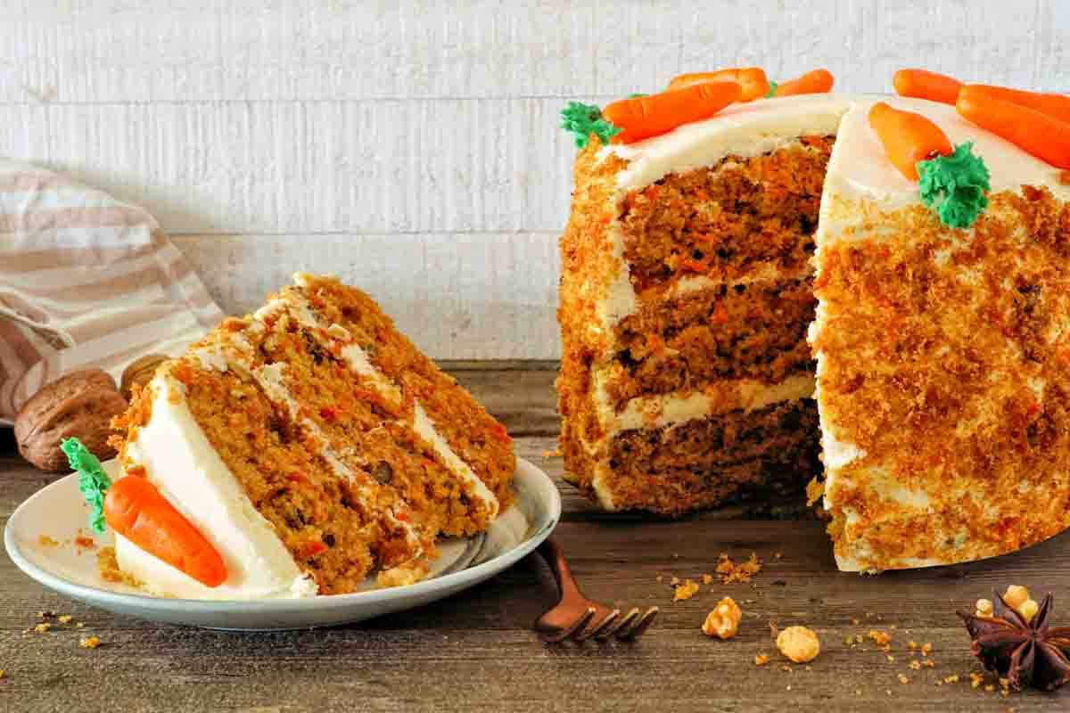 Can Cats Eat Carrot Cake?