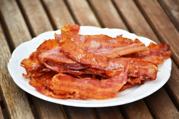 Can Cats Eat Raw Bacon? A Comprehensive Guide For Cat Owners